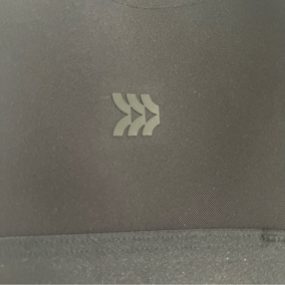 All In Motion Womens Sport Bra Medium Support Strappy Bonded Size S 32 A,B,C - Picture 3 of 7